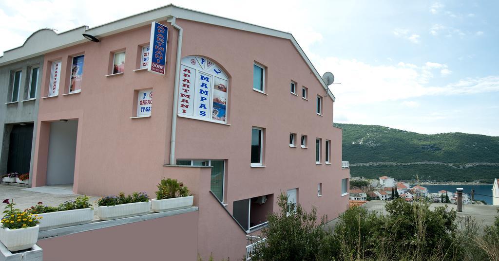 Apartments Mampas Neum Buitenkant foto