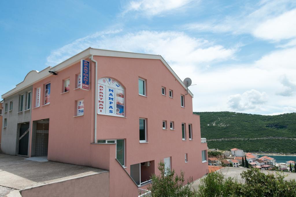 Apartments Mampas Neum Buitenkant foto