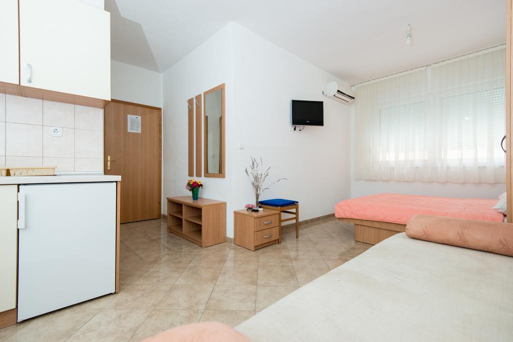 Apartments Mampas Neum Buitenkant foto